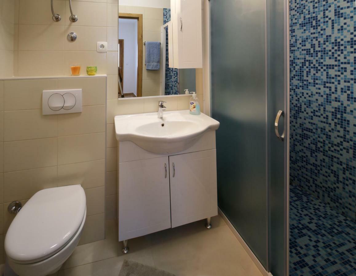 Apartman Zara Ražanj Buitenkant foto