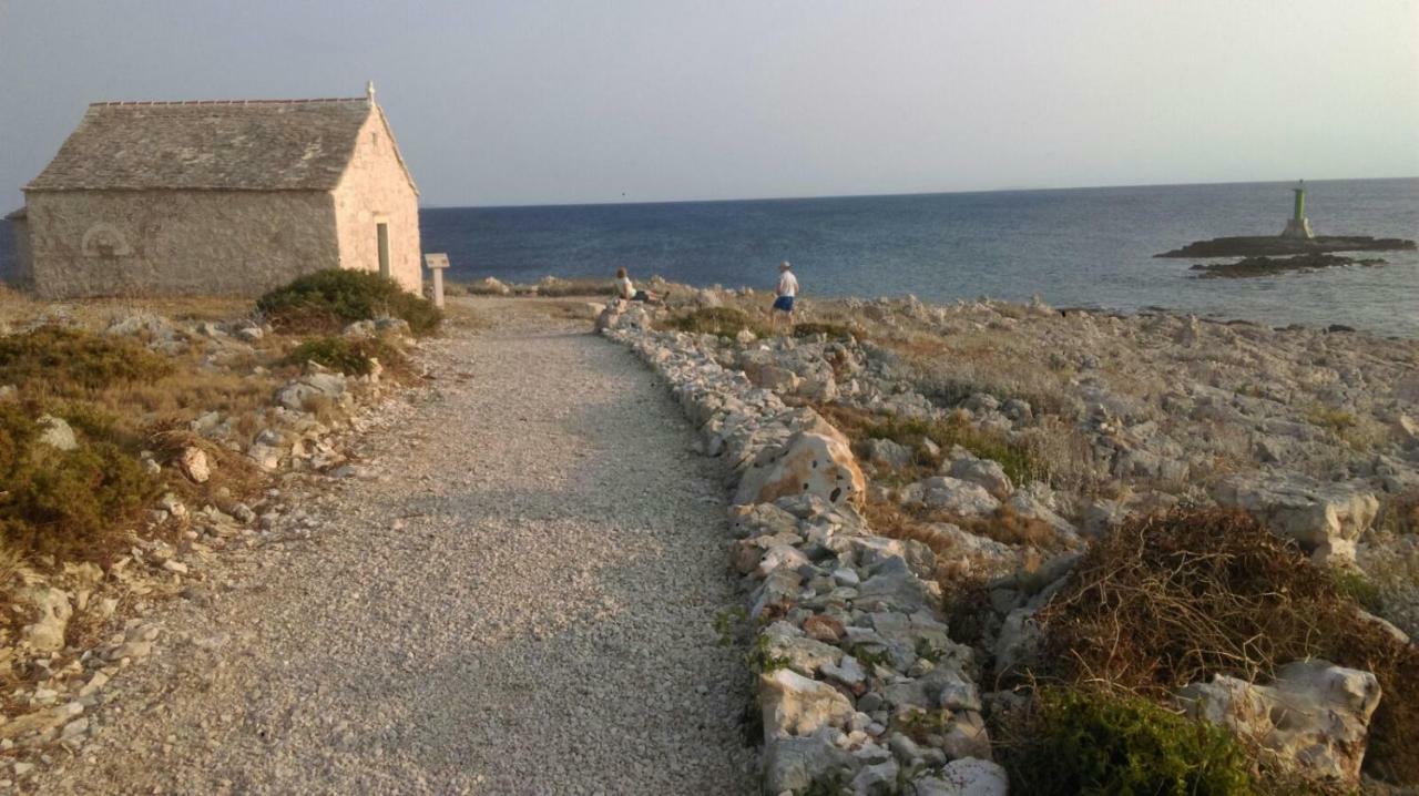 Apartman Zara Ražanj Buitenkant foto