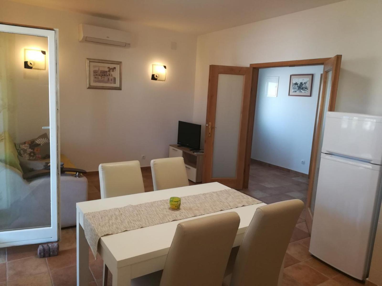 Apartman Zara Ražanj Buitenkant foto