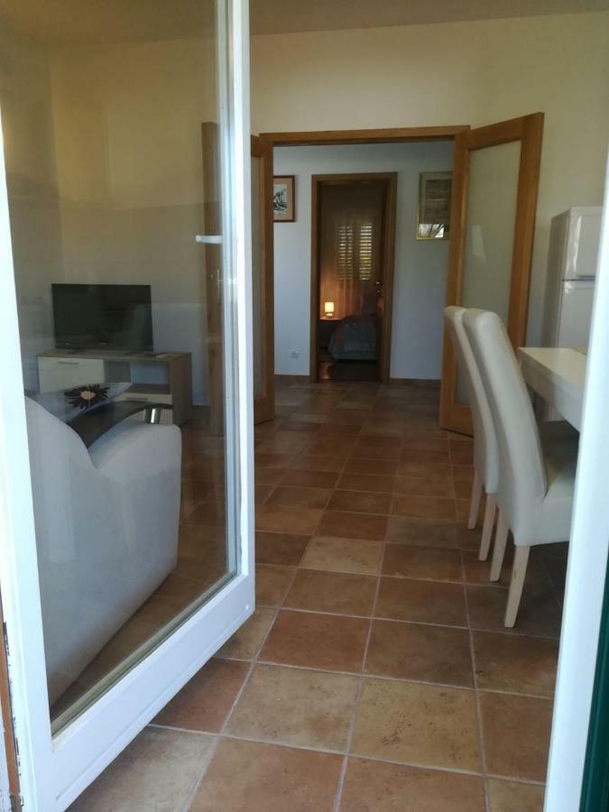 Apartman Zara Ražanj Buitenkant foto